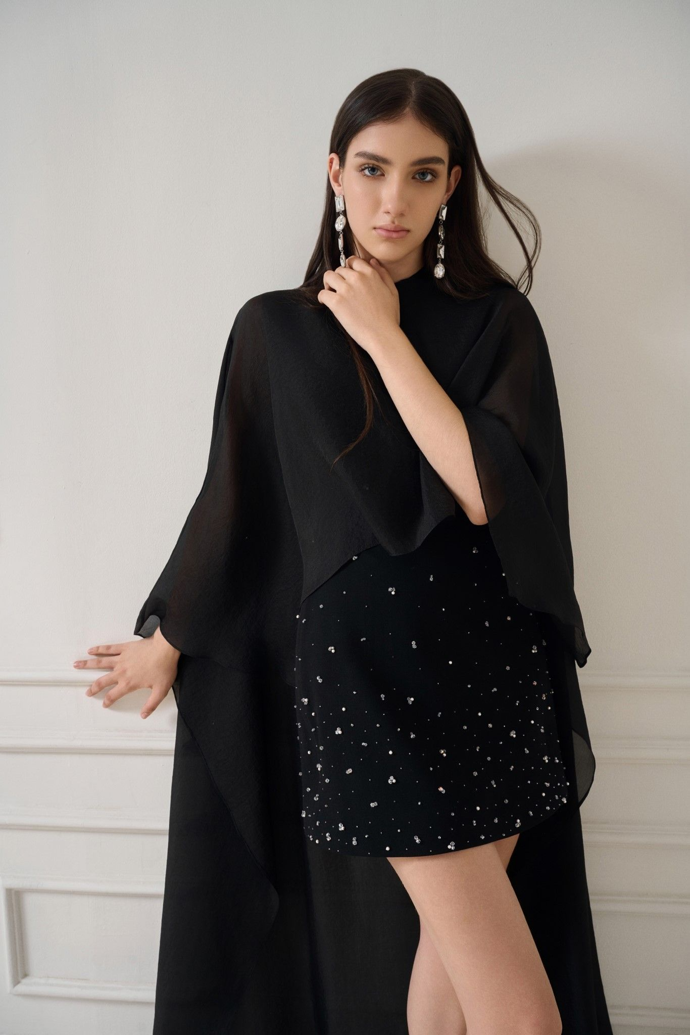 Vestido de gala con perlas Swarovski y cristales Preciosa