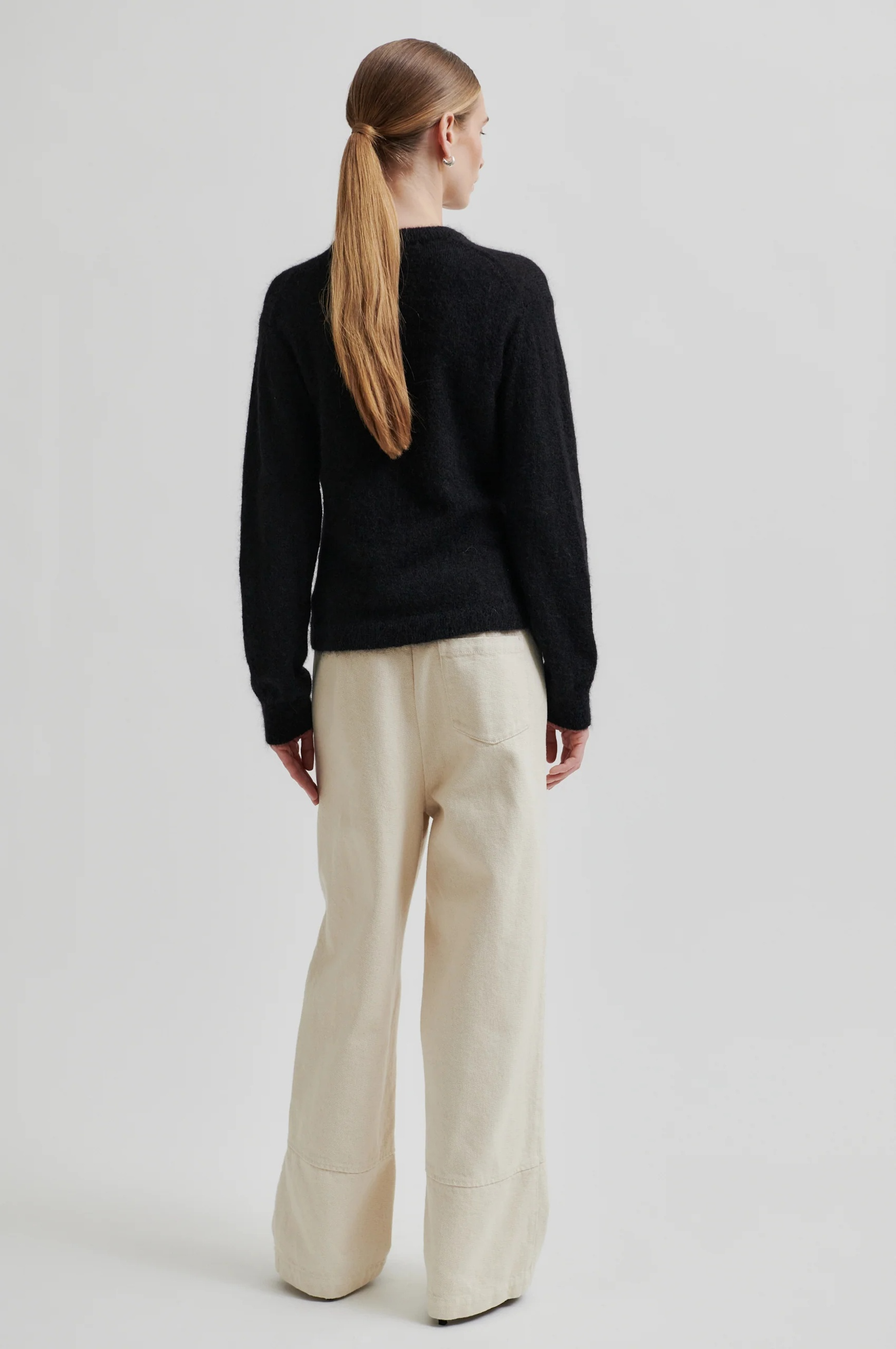 Suéter regular en merino fino y cachemira con detalle de fruncido