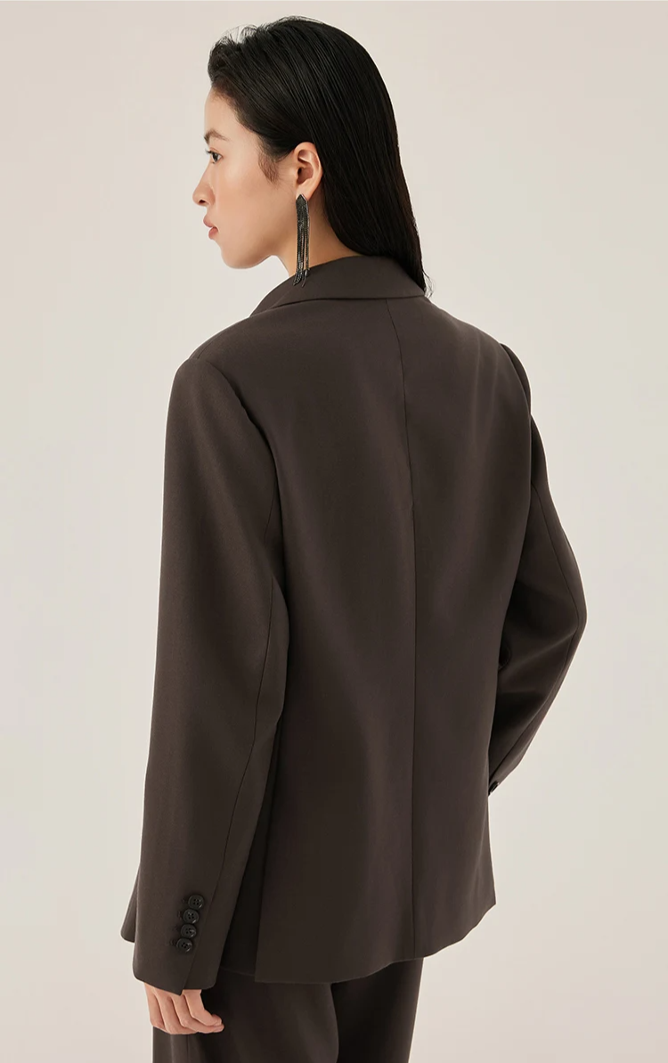 Blazer regular en estambre con bordado de lentejuelas y lana australiana