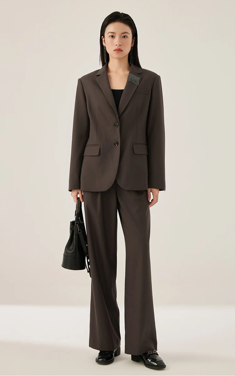 Pantalón Recto de Lana Australiana con Detalle de Cuentas – Invierno
